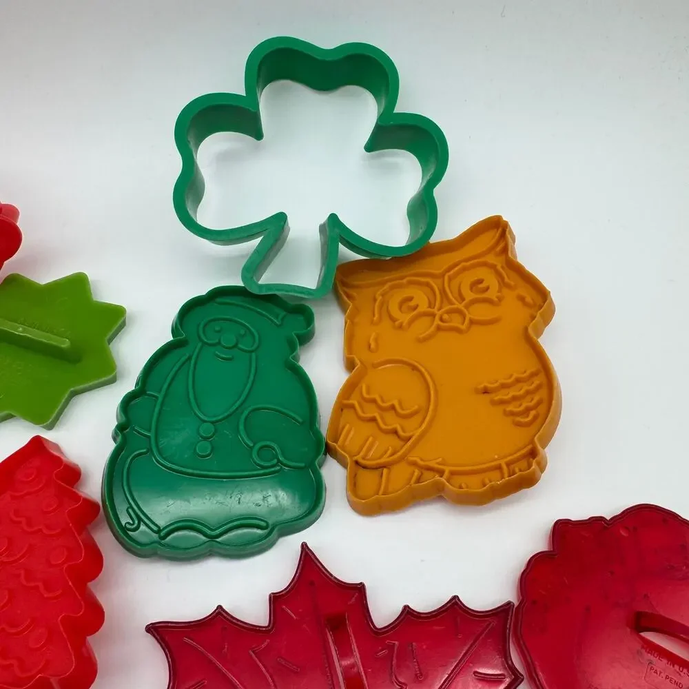 Vintage Lot 40 Cookie Cutters Holiday Christmas Thanksgiving Owl Snowman